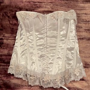 36 Dreamgirl corset